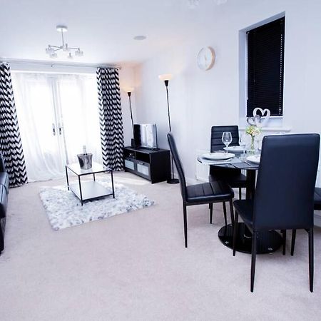 Mills Apartment - Two Bedroom En-Suite Apartment Northampton Exteriér fotografie