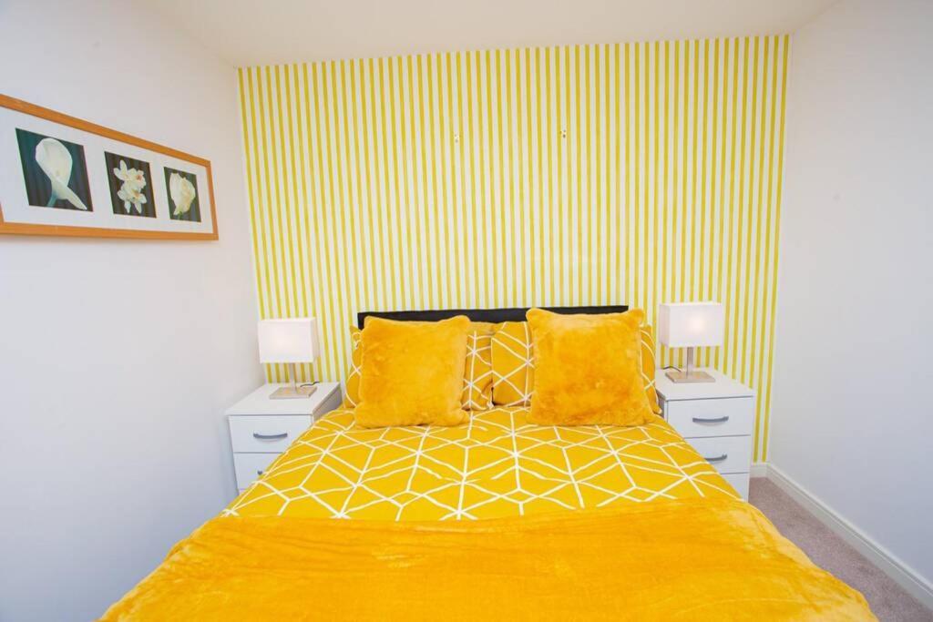 Mills Apartment - Two Bedroom En-Suite Apartment Northampton Exteriér fotografie