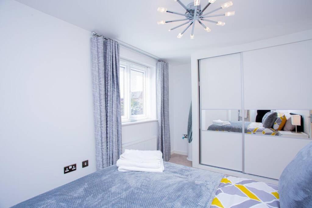 Mills Apartment - Two Bedroom En-Suite Apartment Northampton Exteriér fotografie