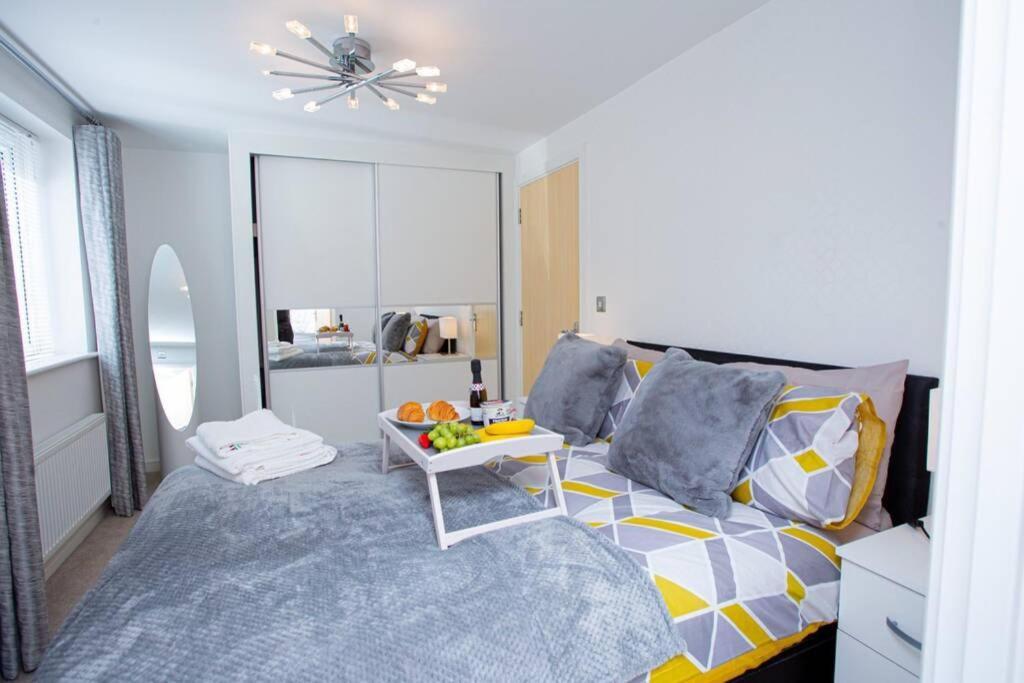 Mills Apartment - Two Bedroom En-Suite Apartment Northampton Exteriér fotografie